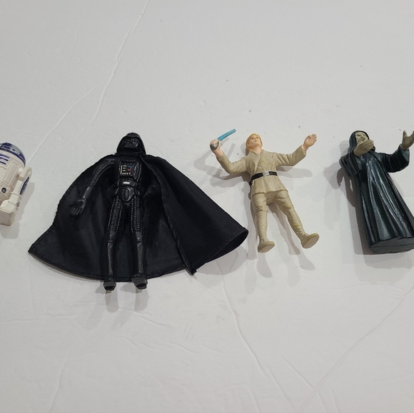 Vintage Star Wars Action Figure Set - Black, White, Beige, Green Set Of 4 - Picture 1 of 11